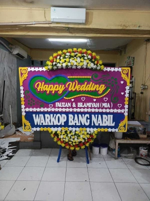 Papan Bunga di Gereja Tiberias