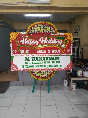 Papan Bunga di Gereja Tiberias